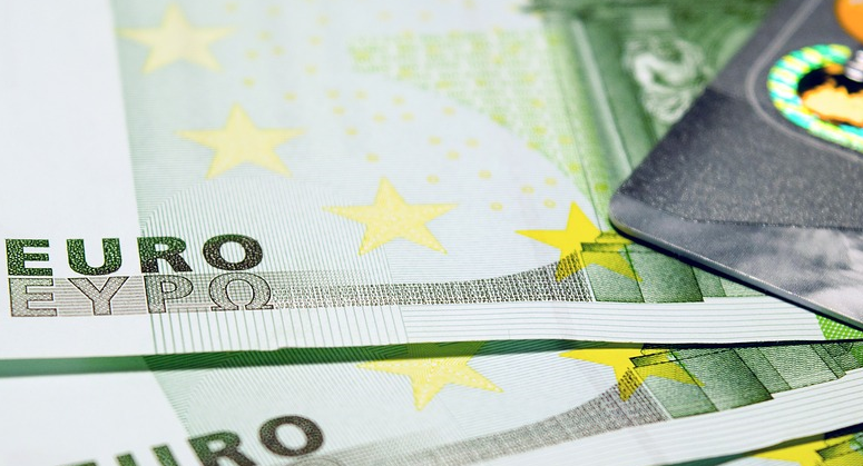 pagamento stipendio fine mese